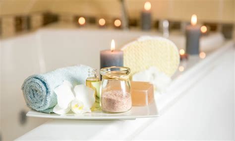 Relaxing Bath Rituals To Transform Your Next Soak - Lulus.com Fashion Blog