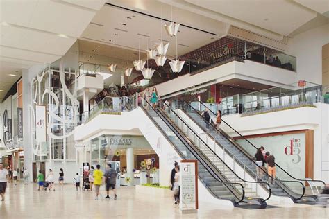 Foot Locker location in Yorkdale temporarily shuts down