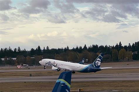 Alaska Airlines credit card gets additional perks — and higher annual ...