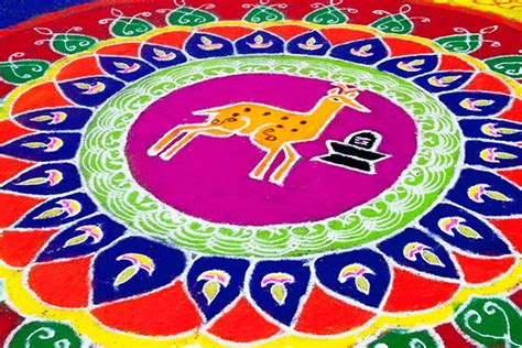 Spectacular Rangoli Designs Made from Naturally Colored Rice and Flour Pop Up in India Rangoli ...