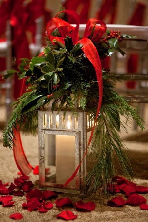 35 Christmas Centerpieces for Holiday Table | Ultimate Home Ideas