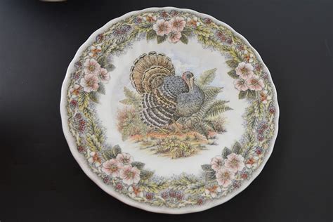 Churchill China "Thanksgiving" Plates Set of Twelve | EBTH