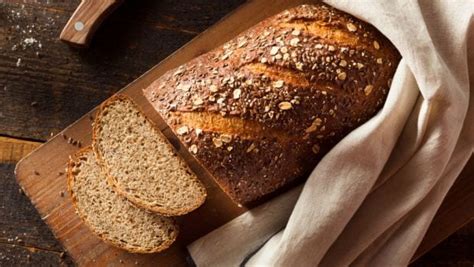 Make Healthy Brown Bread With Wheat Flour At Home (Easy Recipe Inside ...