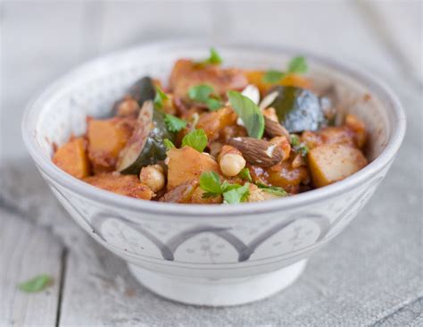 Moroccan Vegetable Tagine Slow Cooker - Vegetarian Foody's