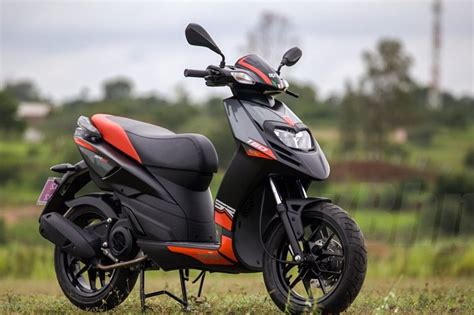 BS-VI Aprilia SR150 and Other SR Scooters To Get Bluetooth Speedometer Console » Car Blog India