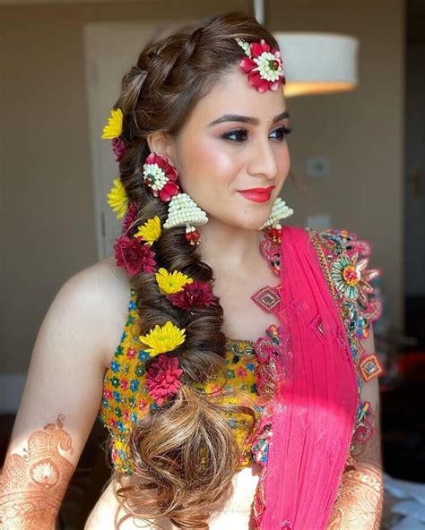 15 Latest Elegant and Mesmerizing Hairstyles for Lehenga Choli