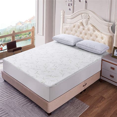 Bamboo Mattress Protector Queen Size - Breathable Waterproof Mattress Cover-Hypoallergenic ...