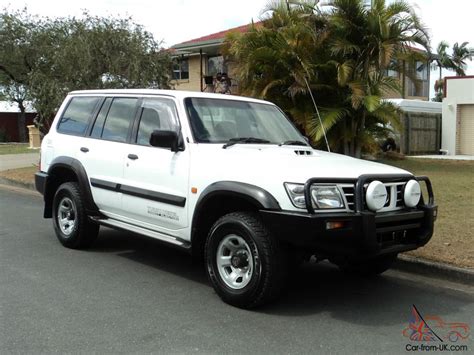 Nissan Patrol ST 2001 White Turbo Diesel 5SPD 4x4 in in Brisbane, QLD