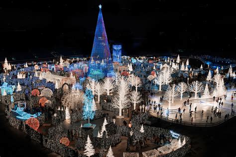 Enchant, the world’s largest Christmas light spectacular - PaperCity Magazine