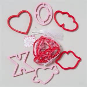 Wholesale Valentine's Day Cookie Cutters (SKU 1938560) DollarDays