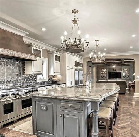 20+ Large Kitchen Island Ideas – HomeDecorish