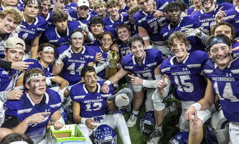 Boerne Greyhounds football prep for first state title game