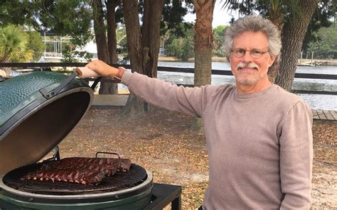 Easy Homemade Brisket Recipe on Big Green Egg 2024 - AtOnce