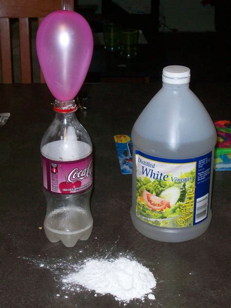 Baking Soda and Vinegar | The baking soda and vinegar reacti… | Flickr