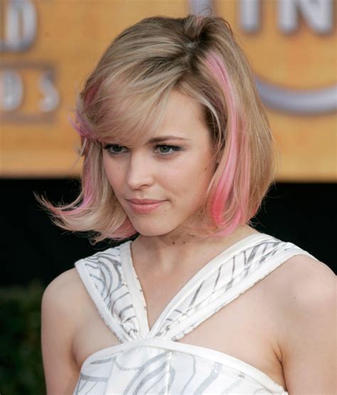 Fabricaciop: Celebrities With Pink Hair