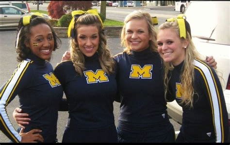 Michigan Wolverines cheerleaders | Cheerleading, Cheerleading dance ...