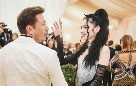 Grimes says Elon Musk "killed it" on 'SNL', which she "knows will upset ...