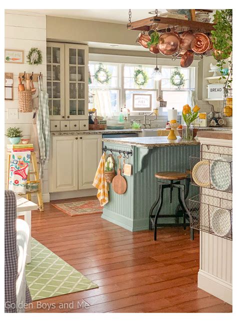 Hello from NJ and Some Spring Decor #cottage #kitchen #ideas #cottagekitchenideas Spring dec ...