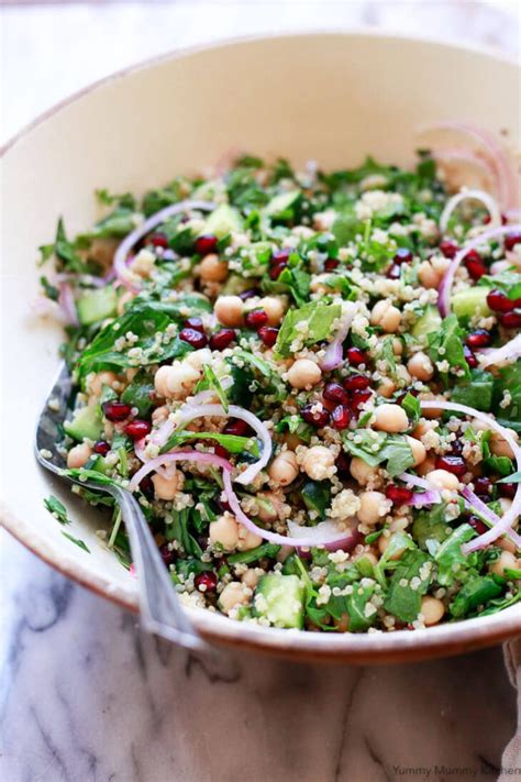 Chickpea Quinoa Salad with Spinach and Pomegranate