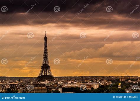 Paris Skyline at Sunset stock image. Image of musee, built - 43518181