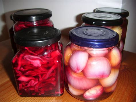 We Don't Eat Anything With A Face: Pickled Onions/Pickled Cabbage
