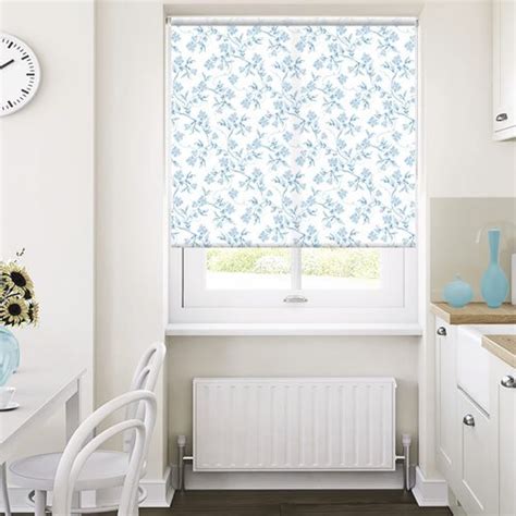 Vintage Peacock Blue & White Pretty Flowers Patterned Roller Blinds