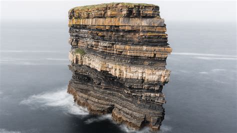 Dún Briste Sea Stack at Downpatrick Head, Co Mayo, Ireland | Windows Spotlight Images