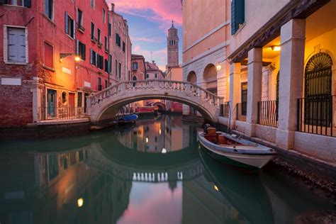 11 Places to see the Venice Sunset You Won't Want to Miss I Boutique ...