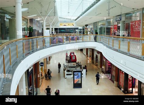 Basingstoke shopping centre - also known as Festival Place - in Stock Photo: 110087955 - Alamy