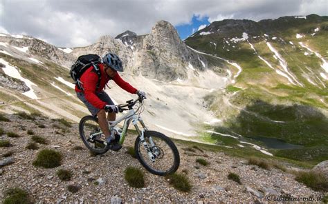 Have Bike, Will Travel: 3 Tips for Traveling Long Distances to MTB - Singletracks Mountain Bike News