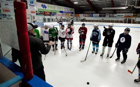 Penobscot Pioneers girls hockey team wins first-ever playoff game