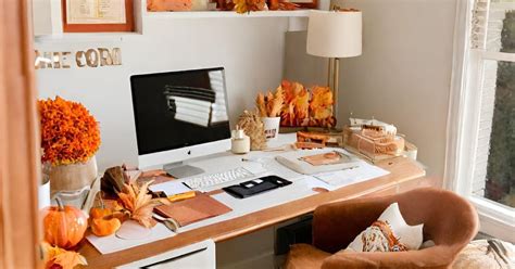 19 Stylish Fall Office Decor Ideas