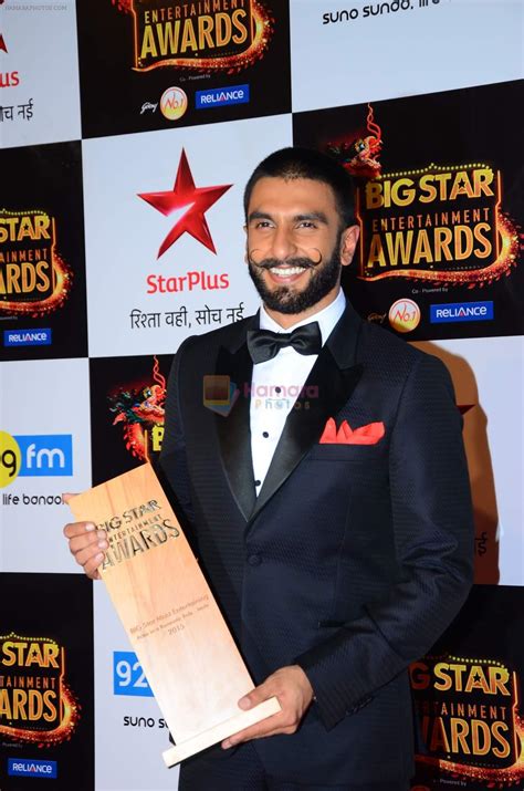 Ranveer Singh at Big Star Awards in Mumbai on 13th Dec 2015 / Ranveer ...