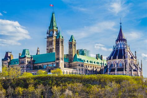 Canada's Parliament Buildings - Lenspiration