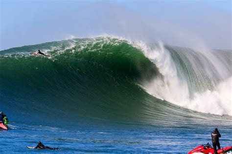 Maverick's Challenge Faces Permitting Issues (Again) - Surfline