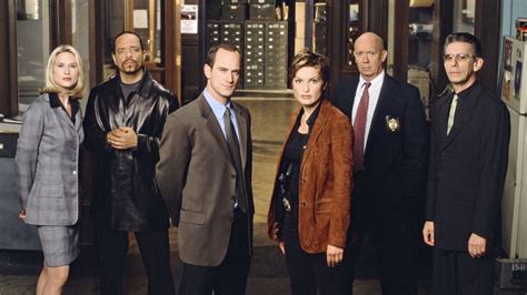 'Law & Order: SVU' Heads Into Season 20 — See How Much the Cast Has Changed (PHOTOS)