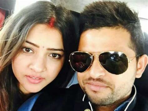 Suresh Raina posts first selfie with wife Priyanka Chaudhary - Oneindia