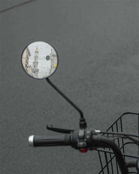 Are Bike Mirrors Worth It: A Critical Look at the Arguments and Facts ...