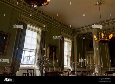 Holyroodhouse edinburgh interior hi-res stock photography and images - Alamy