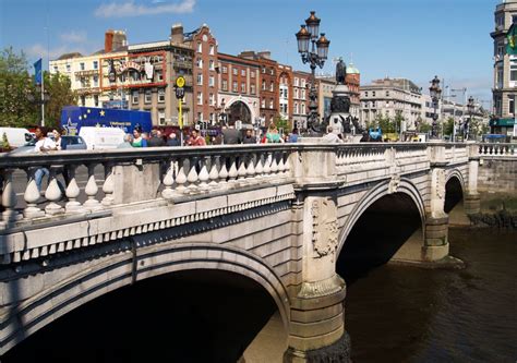 Statues monuments O'Connell Street Bridge Parnell James Joyce Daniel O'Connell Jim Larkin ...