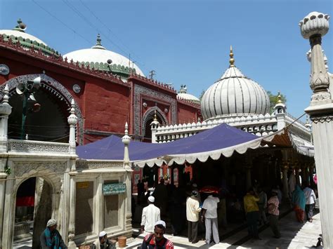 Hazrat Nizamuddin Auliya Tomb (Dargah of Nizamuddin Auliya), Delhi