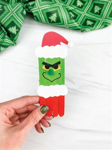 10 Fun Grinch Christmas Crafts [Free Templates Included]