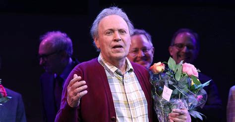 Billy Crystal revamps 'Mr. Saturday Night' for Broadway