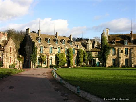 Photo: Abbaye des Vaux de Cernay - France | Cernay, Royal garden, France