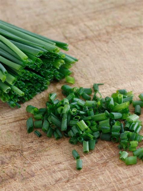 Chives 101: A Guide to Growing and Cooking with Fresh Herbs