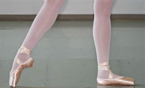 Ballet 101: 7 Movements of Dance