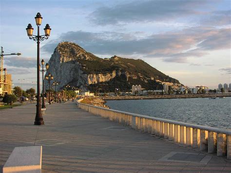 Wiews of the Rock of Gibraltar from La Línea de la Concepción | Erasmus ...