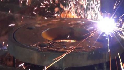 Torchmate plasma cutting 1 inch steel - YouTube