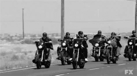 Motorcycle GIF - Motorcycle Motor SonsOfAnarchy - Discover & Share GIFs