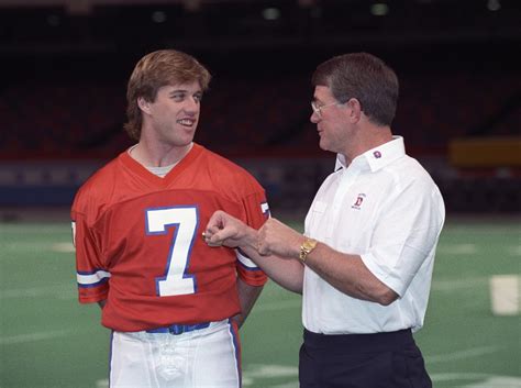 Former Denver Broncos Head Coach Dan Reeves Passes Away at 77 - Sports ...